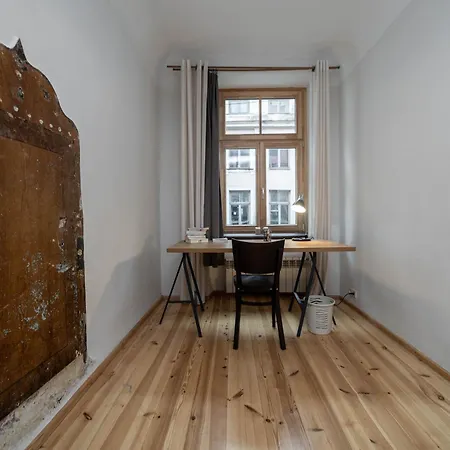 Point Apartment