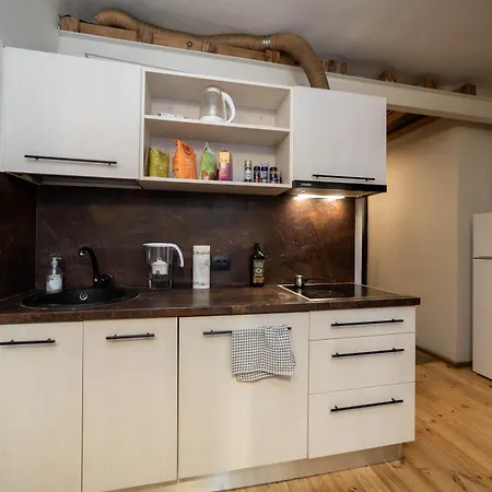Point Apartment