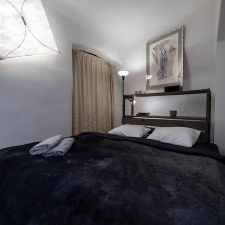 Apartment Point